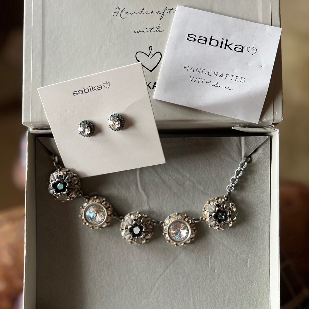 Sabika Anniversary Choker